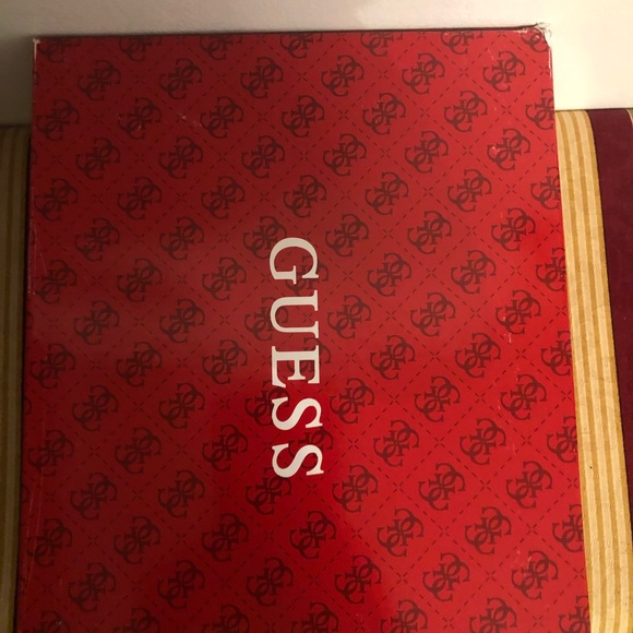 Guess Heels - Picture 7 of 7